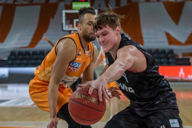 国篮球在N 国篮球在N