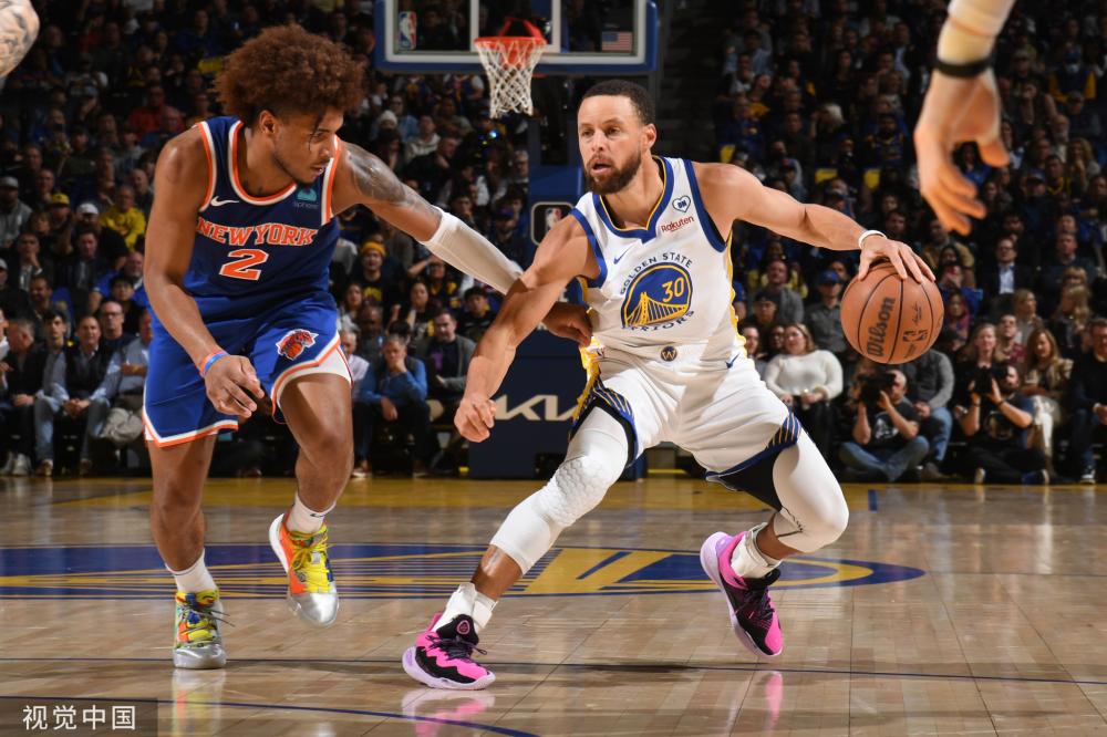 甲赛场上的 甲赛场上的