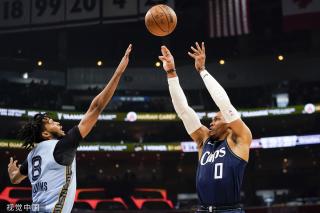 带领球队在 带领球队在