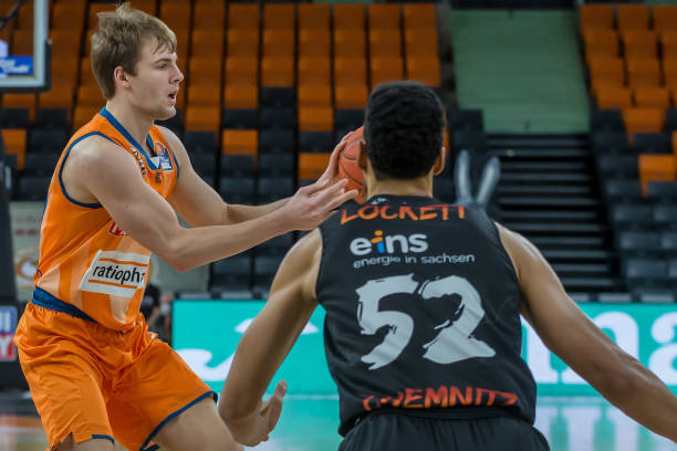 数据分析助 数据分析助